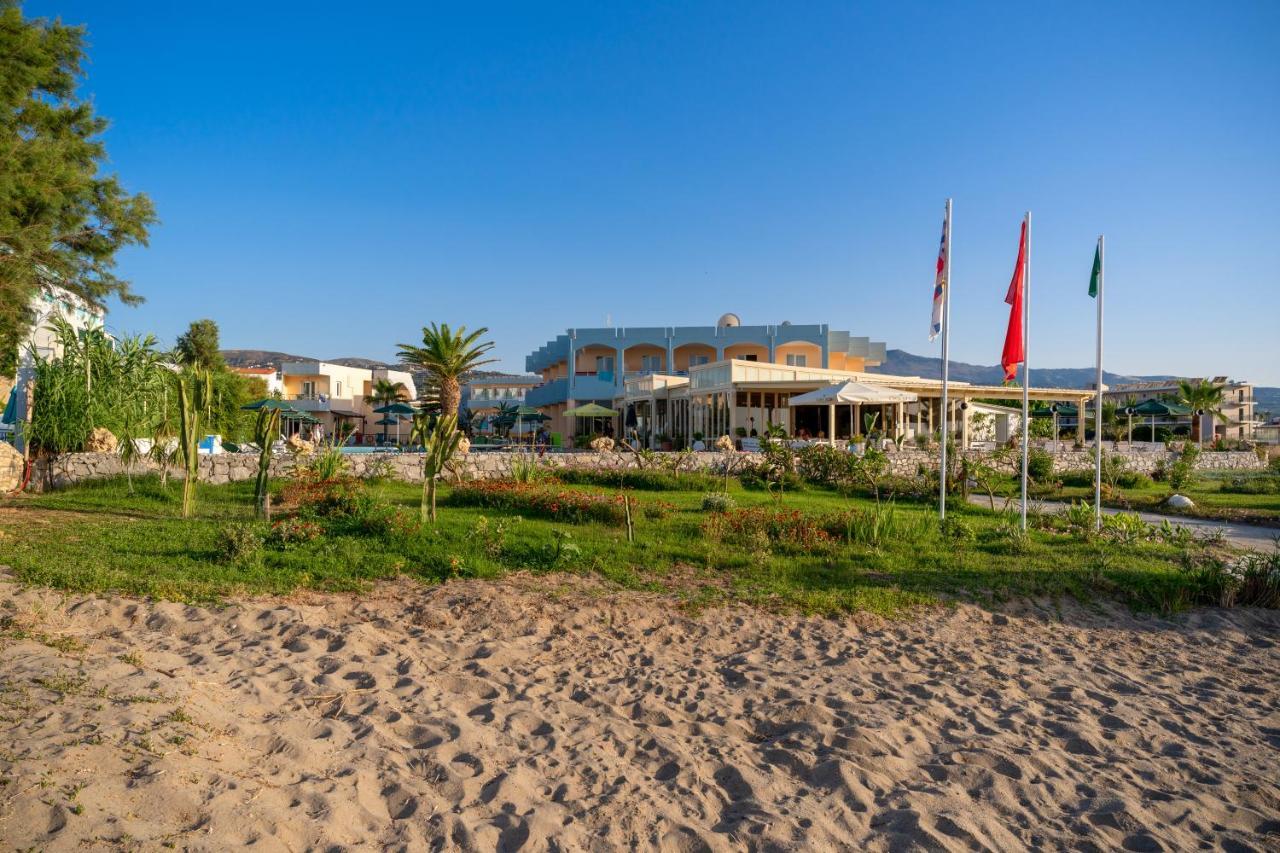 Hotel Kathrin Beach Adelianos Kampos Eksteriør billede