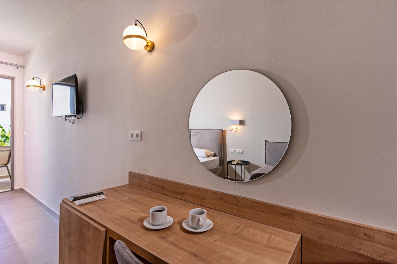 Hotel Kathrin Beach Adelianos Kampos Eksteriør billede