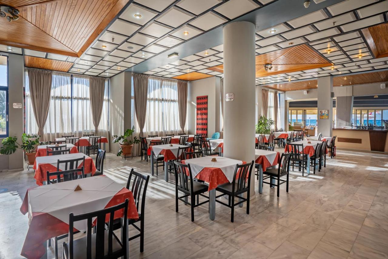 Hotel Kathrin Beach Adelianos Kampos Eksteriør billede